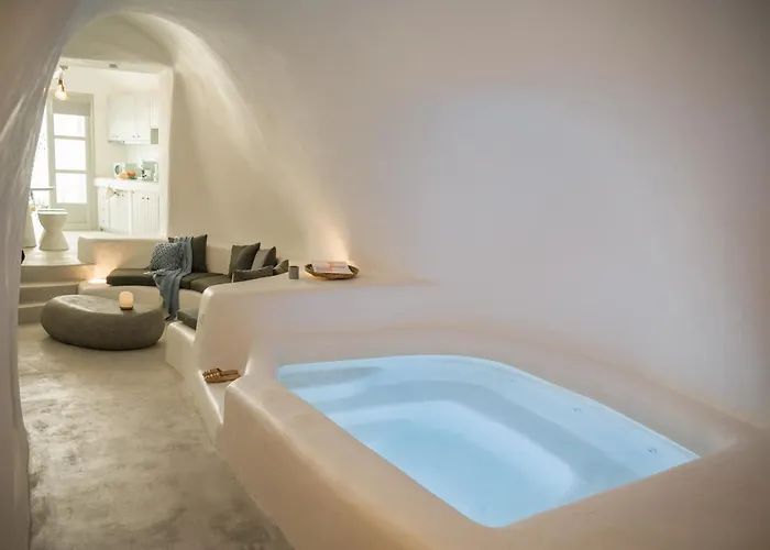 Yposkafon Concept Two-bedroom With Private Jacuzzi And Hamam *