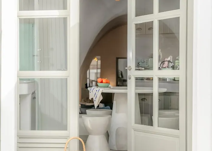 Yposkafon Concept Two-bedroom With Private Jacuzzi And Hamam