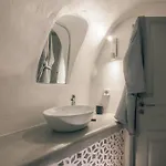 アパート Yposkafon Concept Two-bedroom With Private Jacuzzi And Hamam メガロホリ