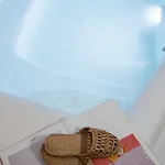 Yposkafon Concept Two-bedroom With Private Jacuzzi And Hamam アパート メガロホリ