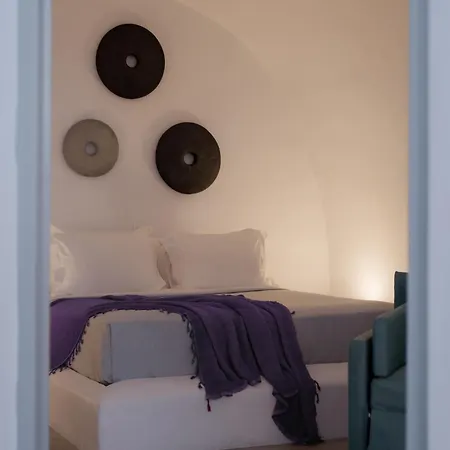 Апартаменты Yposkafon Concept Two-bedroom With Private Jacuzzi And Hamam Мегалохори