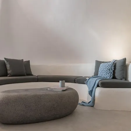 Apartment Yposkafon Concept Two-bedroom With Private Jacuzzi And Hamam *