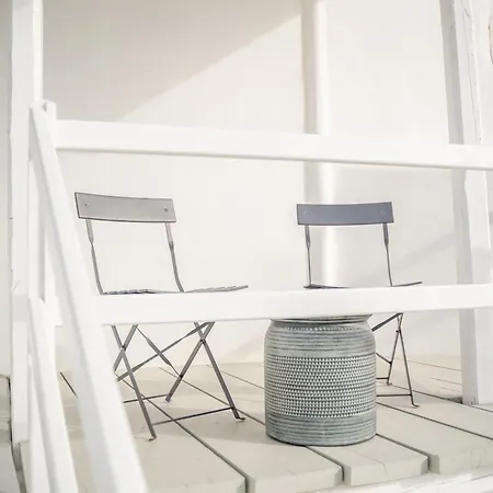 Апартаменты Yposkafon Concept Two-bedroom With Private Jacuzzi And Hamam *