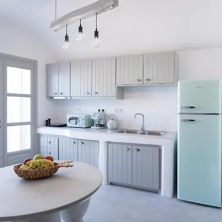 Apartment Yposkafon Concept Two-bedroom With Private Jacuzzi And Hamam Megalochori (Santorini)