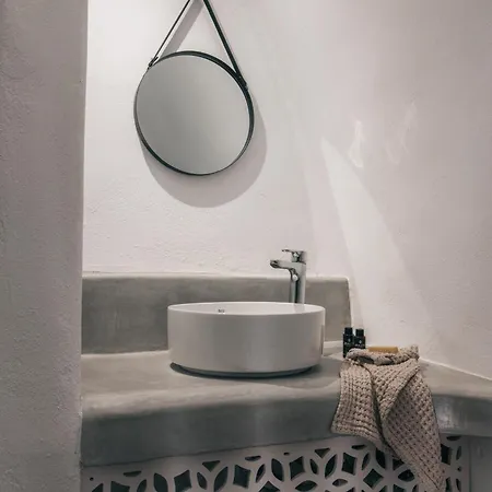 Yposkafon Concept Two-bedroom With Private Jacuzzi And Hamam Apartment