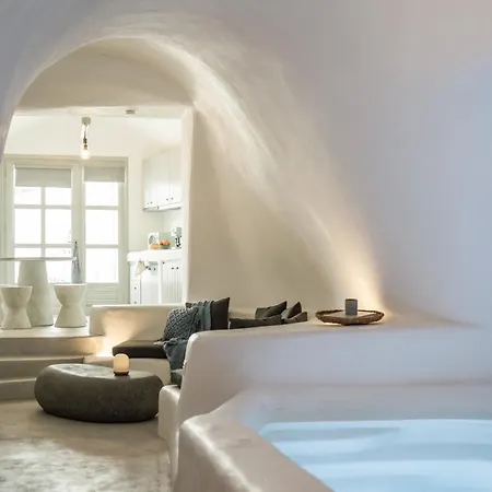 Yposkafon Concept Two-bedroom With Private Jacuzzi And Hamam Megalochori (Santorini)