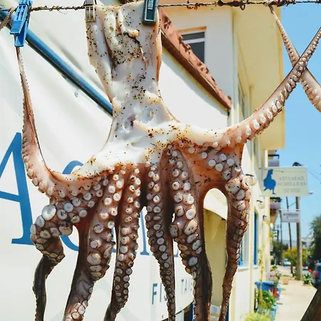 Yposkafon Concept Two-bedroom With Private Jacuzzi And Hamam Apartment *