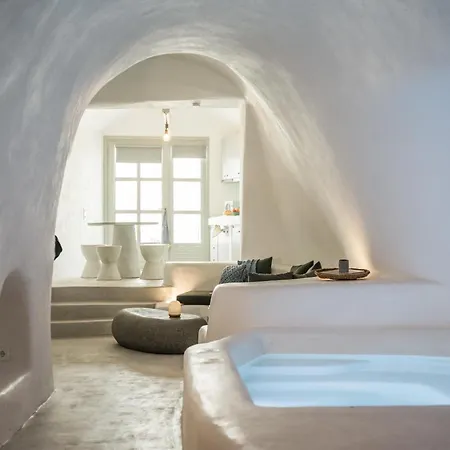 Yposkafon Concept Two-bedroom With Private Jacuzzi And Hamam * Megalochori (Santorini)
