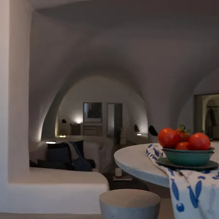 Yposkafon Concept Two-bedroom With Private Jacuzzi And Hamam Apartment