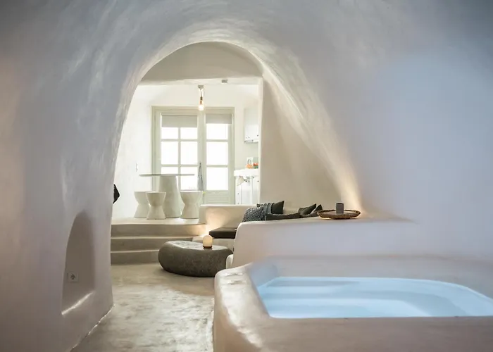 Yposkafon Concept Two-bedroom With Private Jacuzzi And Hamam * Megalokori