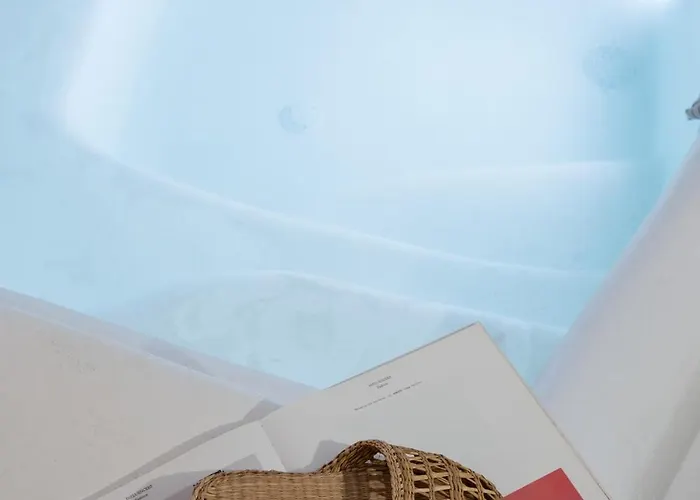 Yposkafon Concept Two-bedroom With Private Jacuzzi And Hamam Appartement Megalochori (Santorini)